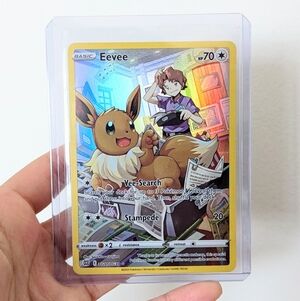 🌈 Eevee Holo Pokemon Card Brilliant Stars Trainer Gallery TG11 Pokemon Card 🌈